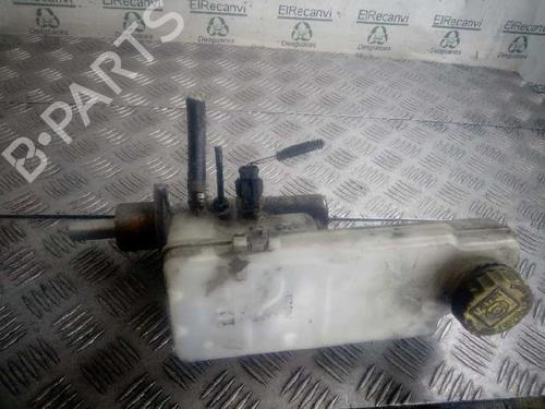 Used Brake master cylinder Brake master cylinder 5572223 5572223