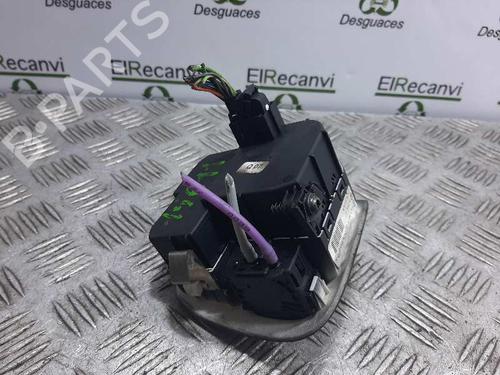 Używane Przełącznik świateł MERCEDES-BENZ C-CLASS (W203) C 220 CDI (203.006) (136 hp) 6464555