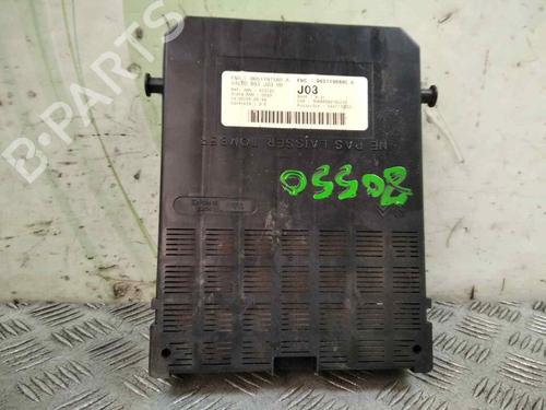 Used Fuse box PEUGEOT 307 Break (3E) 2.0 (136 hp) 19314884
