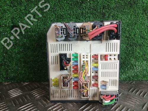 Used Fuse box Fuse box RENAULT LAGUNA III (BT0/1) 1.5 dCi (BT00, BT0A, BT0T, BT1J) (110 hp) 32518155 32518155