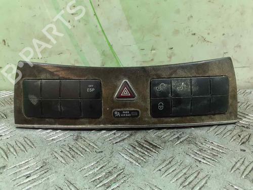 Used Warning switch MERCEDES-BENZ CLK (C209) [2002-2010]  20928643