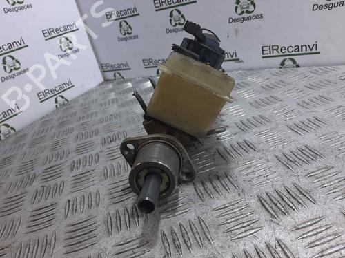 Used Brake master cylinder FIAT PUNTO (176_) 60 1.2 (176AP, 176AR, 176AQ, 176BB) (60 hp) 7053491