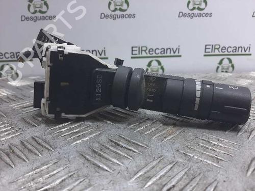 Used Steering column stalk NISSAN MICRA III (K12) 1.2 16V (80 hp) 5827745