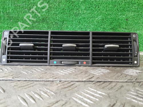 Grille d'aération AUDI A8 D2 (4D2, 4D8) 4.2 quattro (299 hp) 21537459