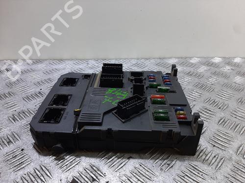 Used Fuse box PEUGEOT 206 Hatchback (2A/C) 1.4 LPG (75 hp) 30935824