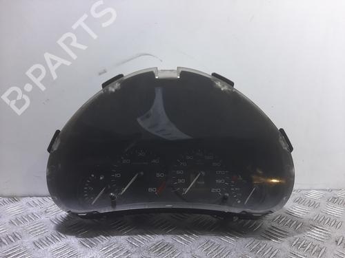 Used Instrument cluster Instrument cluster 32483775 32483775