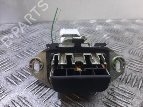 Used Tailgate lock Tailgate lock RENAULT MEGANE I (BA0/1_) 1.6 16V (BA04, BA0B, BA11, BA1J, BA16, BA19, BA1K, BA1V,... (107 hp) 33620917 33620917