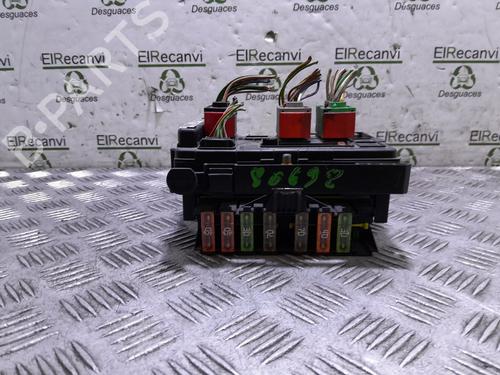 Used Fuse box Fuse box 19680358 19680358