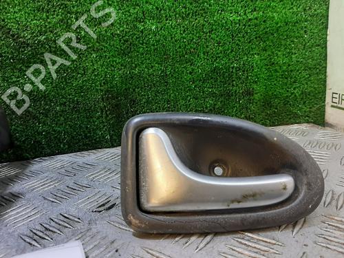 Used Front left interior door handle RENAULT CLIO II (BB_, CB_) [1998-2016]  26402041