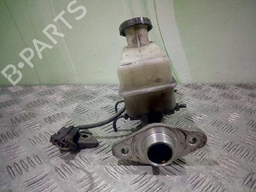 Brake master cylinder HYUNDAI H-1 / STAREX Bus (A1) 2.4 | BP6113047M77