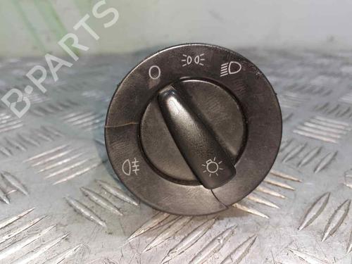 Used Headlight switch VW GOLF IV (1J1) [1997-2008]  9229953