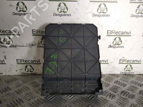 Used Fuse box CITROËN C4 I (LC_) [2004-2014]  15654049