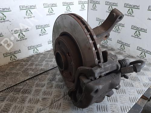 Used Right front steering knuckle OPEL VIVARO A Van (X83) [2001-2015]  18527353