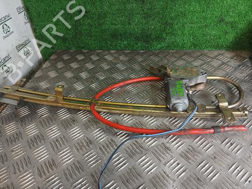 Rudehejsemekanisme venstre bagtil NISSAN SERENA (C23) 2.0 D (67 hp) 31813667