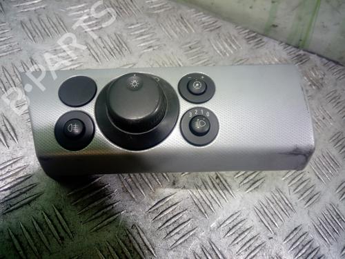 Used Headlight switch OPEL ASTRA H (A04) [2004-2014]  10311835