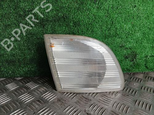 Used Right front indicator Right front indicator MERCEDES-BENZ VITO Van (W638) 110 CDI 2.2 (638.094) (102 hp) 34366287 34366287