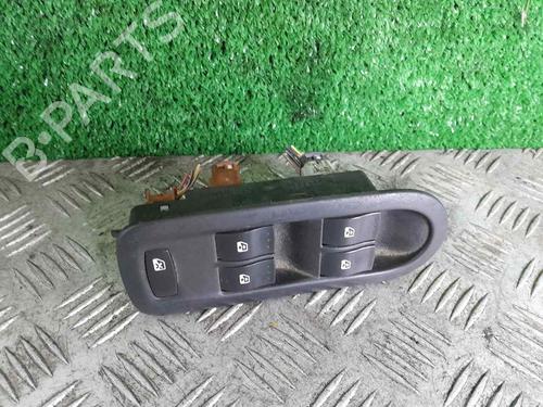 Used Left front window switch RENAULT MEGANE II (BM0/1_, CM0/1_) 1.5 dCi (BM02, BM13, BM2A, CM02, CM13) (101 hp) 22299773
