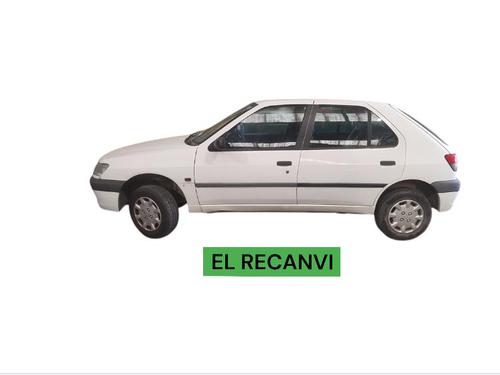 Right taillight PEUGEOT 306 (7B, N3, N5) 1.9 SLD | BP28794731C35 