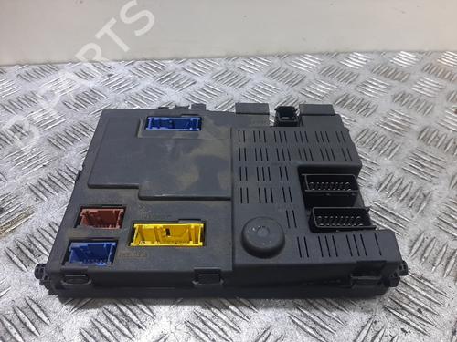 Zekeringkast CITROËN XSARA (N1) 2.0 HDi 90 (90 hp) 31613745