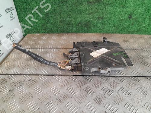Used Engine control unit (ECU) RENAULT MEGANE II (BM0/1_, CM0/1_) [2001-2012]  26005688