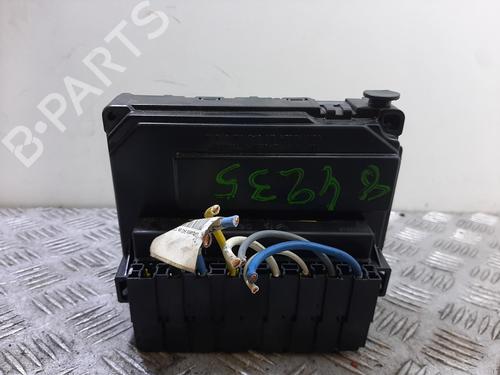 Używane Skrzynka bezpieczników PEUGEOT 407 (6D_) 2.0 (6DRFNB, 6DRFNE) (136 hp) 31335275