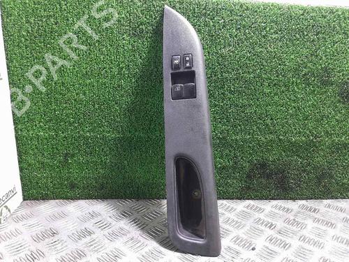 Used Left front window switch NISSAN MICRA IV (K13K, K13KK) 1.2 (80 hp) 22772549