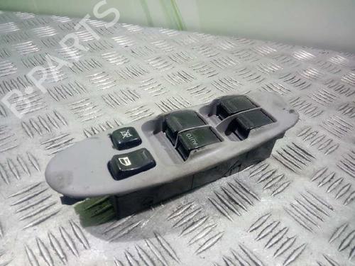 Used Left front window switch NISSAN ALMERA TINO (V10) 2.2 dCi (115 hp) 5649590