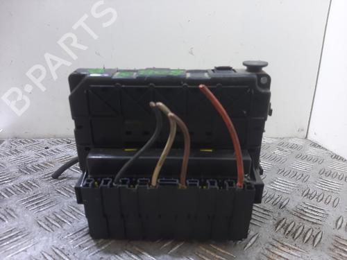 Used Fuse box Fuse box 37438278 37438278