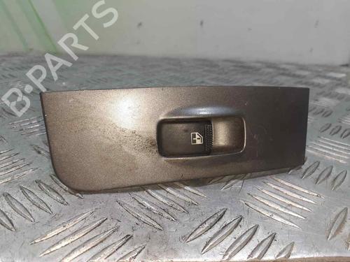 Used Left rear window switch HYUNDAI MATRIX (FC) 1.6 (103 hp) 7909398