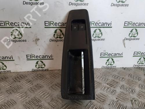 Used Left front window switch VW POLO IV (9N_, 9A_) 1.4 16V (75 hp) 13750300