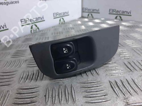 Used Left front window switch RENAULT MEGANE I (BA0/1_) 1.9 dTi (BA1U) (80 hp) 7043969