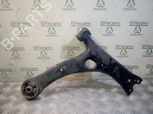 Used Right front suspension arm TOYOTA COROLLA (_E12_) 2.0 D-4D (CDE120R, CDE120L_) (116 hp) 4542677