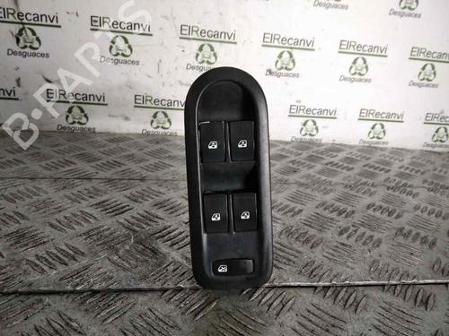 Used Left front window switch RENAULT SCÉNIC II (JM0/1_) 1.9 dCi (JM0G, JM12, JM1G, JM2C) (120 hp) 16075154