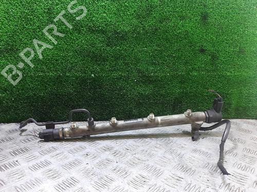 Used Injection rail MERCEDES-BENZ C-CLASS (W203) C 200 CDI (203.004) (116 hp) 26239451