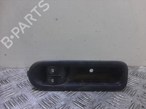 Pulsantiera anteriore sinistra Pulsantiera anteriore sinistra RENAULT CLIO III (BR0/1, CR0/1) [2005-2014] 37639339 37639339