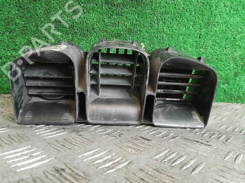 Used Air vent CHRYSLER VOYAGER IV (RG, RS) [1999-2008]  25032434