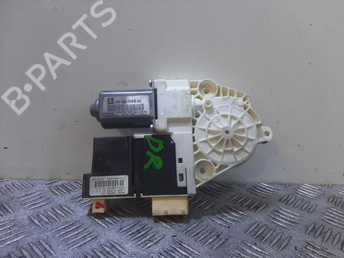 Used Right front window motor Right front window motor 37584931 37584931