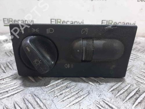 Used Headlight switch VW GOLF III (1H1) [1989-2000]  12231087