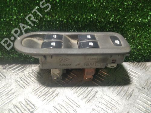 Used Left front window switch RENAULT GRAND SCÉNIC II (JM0/1_) 1.5 dCi (JM02, JM13) (101 hp) 24937978