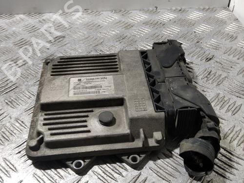 Used Engine control unit (ECU) OPEL COMBO Box Body/MPV 1.3 CDTI 16V (75 hp) 30580688
