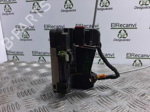 Used Front right lock OPEL MERIVA A MPV (X03) 1.7 DTI (E75) (75 hp) 5839982