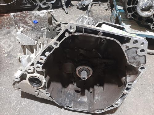 gearbox-nissan-juke-f15-2010-2011-2012-2013-2014-2015-2016-2017-2018-2019-28597499 main image