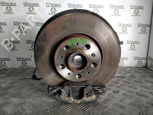 Used Left front steering knuckle VOLVO S60 I (384) 2.4 D (130 hp) 16589143