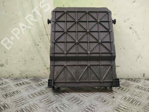 Boîte à Fusibles PEUGEOT 206 Hatchback (2A/C) 1.4 HDi eco 70 (68 hp) 18649063