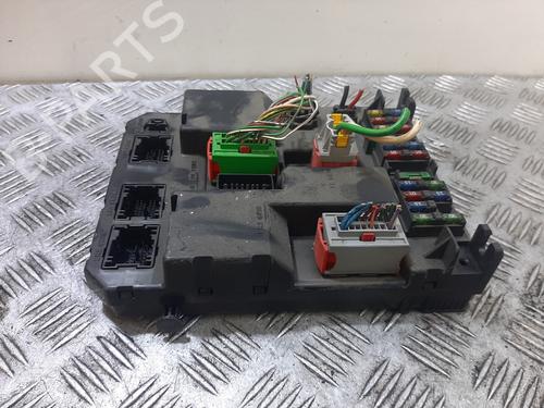 fuse-box-peugeot-307-break-3e-2002-2003-2004-2005-2006-2007-2008-2009-33553042 main image