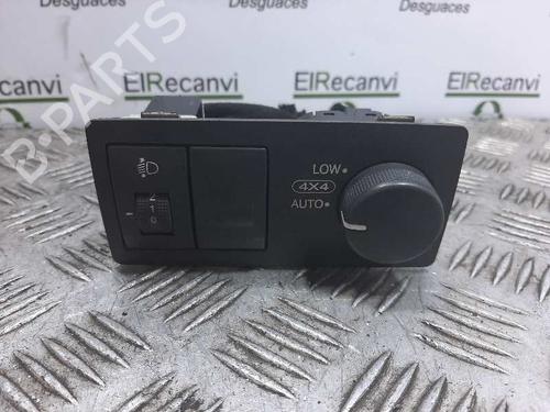 Used Switch KIA SORENTO I (JC) 2.5 CRDi 4WD (140 hp) 6411152