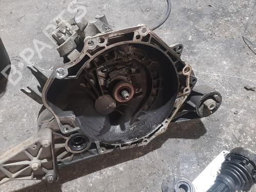 Gearkasse OPEL ZAFIRA / ZAFIRA FAMILY B (A05) 1.8 (M75) (140 hp) 31644059