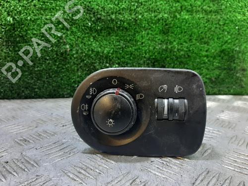 Used Headlight switch SEAT LEON (1P1) [2005-2013]  26291421