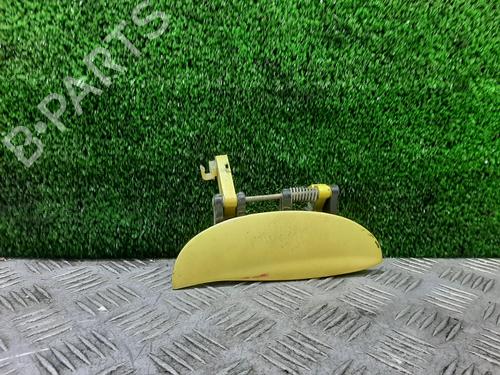 Używane Klamka zewnętrzna drzwi przednich prawych HYUNDAI ATOS (MX) 1.0 i (58 hp) 24638377