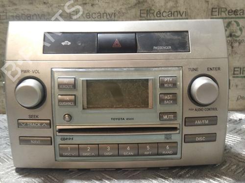 Używane Radio TOYOTA COROLLA Verso (ZER_, ZZE12_, R1_) 2.2 D-4D (AUR10_, AUR10R) (177 hp) 29489755